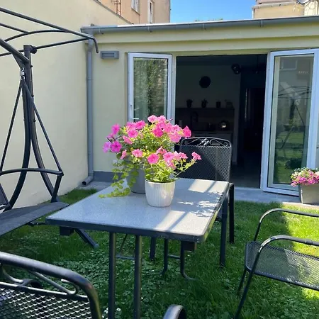 Lejlighed Apartament Garden